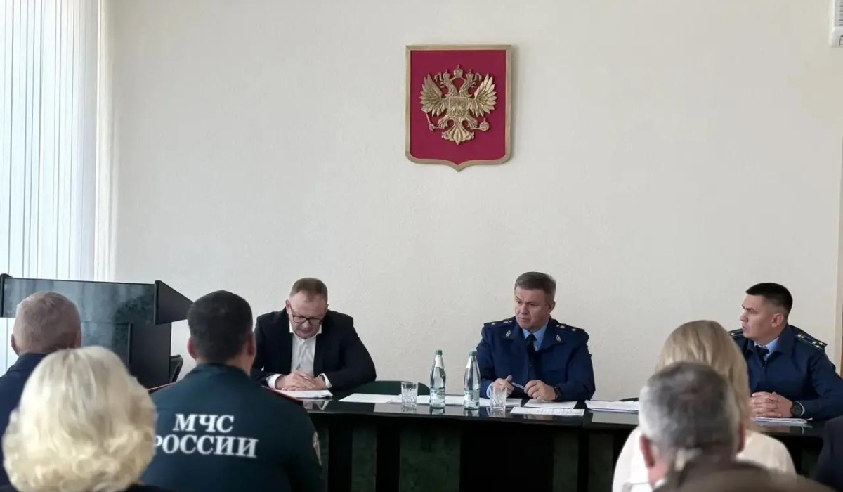 Прокурор Курской области Дмитрий Бурко проинспектировал Железногорский район