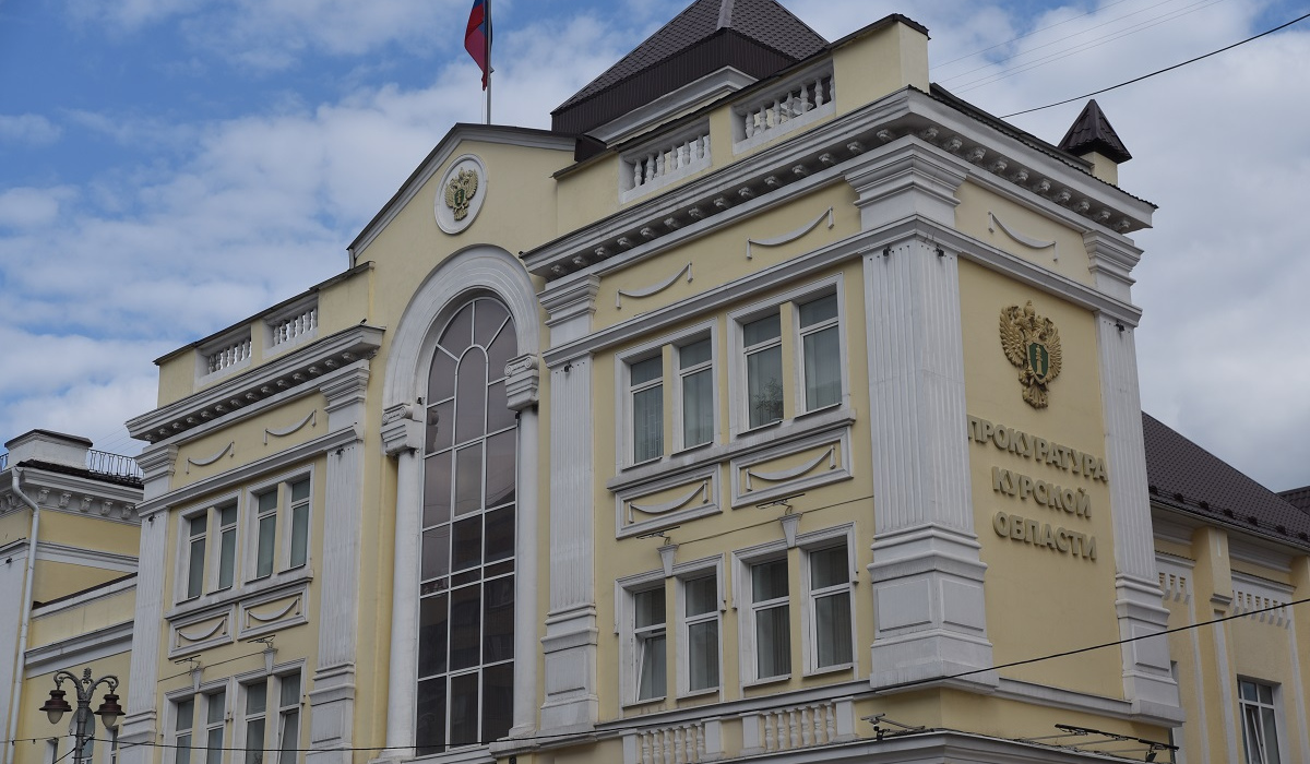 В Курске предпринимателя обвиняют в мошенничестве на юридических услугах