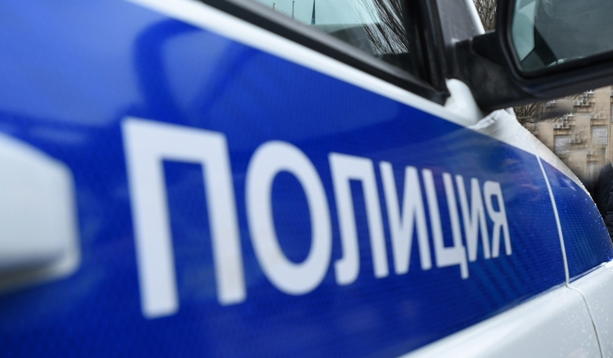 Трое курян продали за тысячу рублей украденное из машины обручальное кольцо