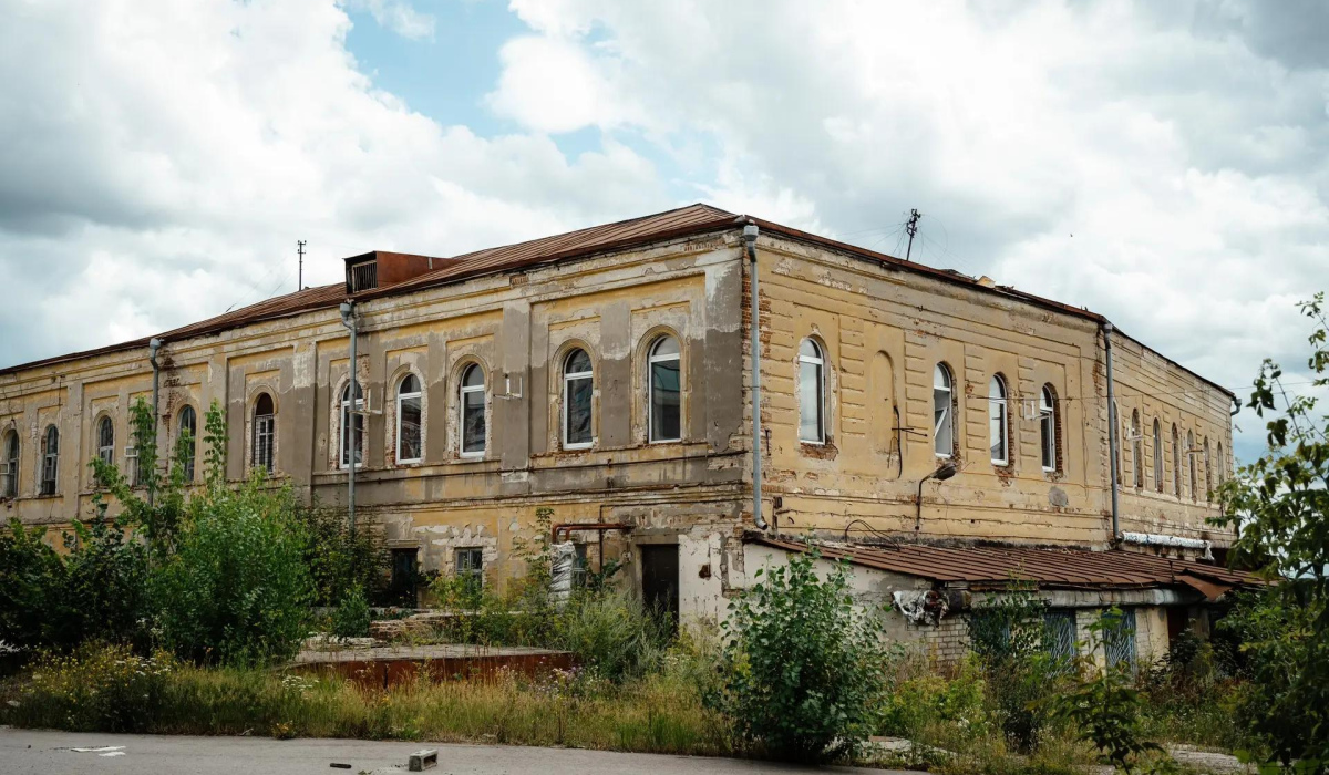 В Курске отреставрируют Братский корпус Знаменского монастыря