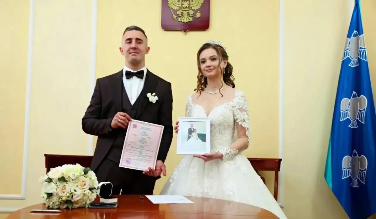 В Сеймском ЗАГСе Курска зарегистрировали тысячный брак