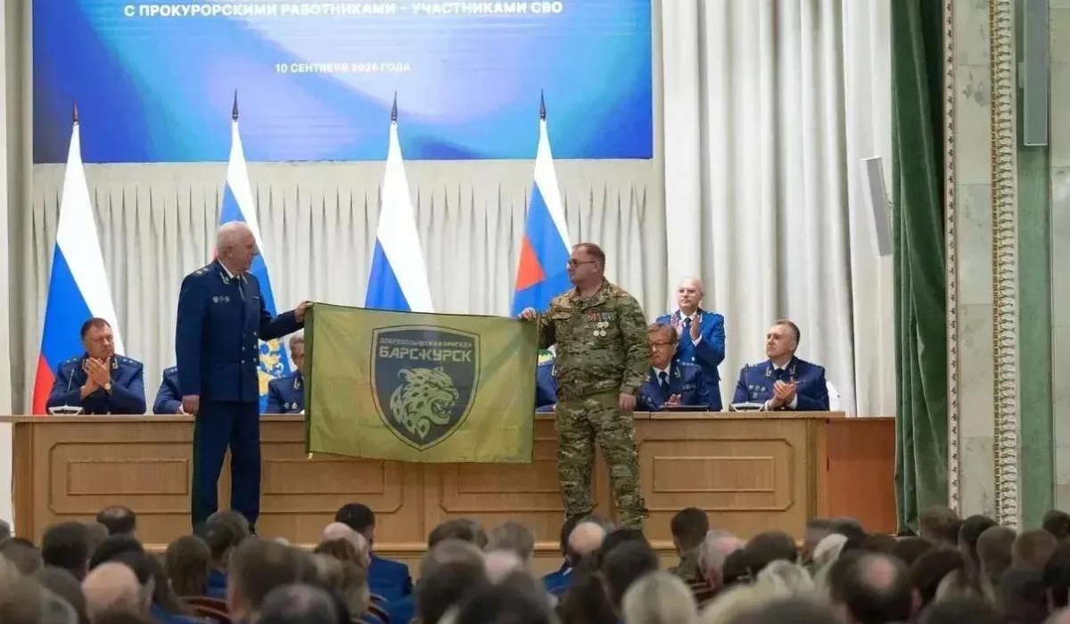 Доброволец из Курска с позывным «Прокурор» получил награду от Генпрокурора РФ
