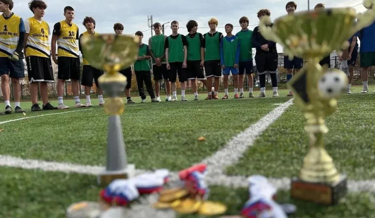 В Курске провели турнир по футболу среди школьных команд