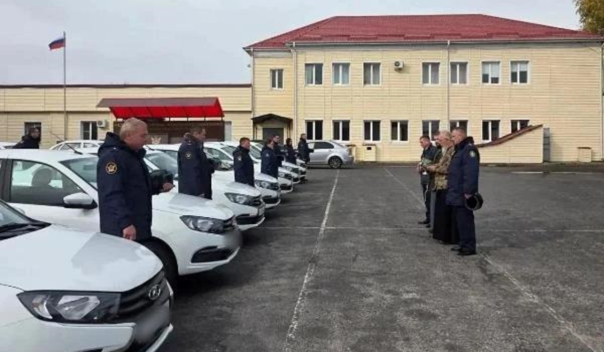 Курскому УФСИН передали ключи от 9 новых автомобилей