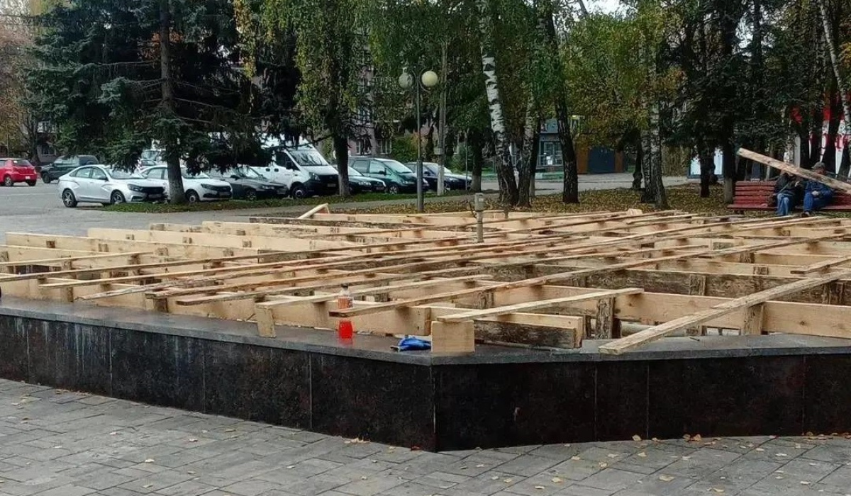 В Курске завершают подготовку фонтанов к зиме