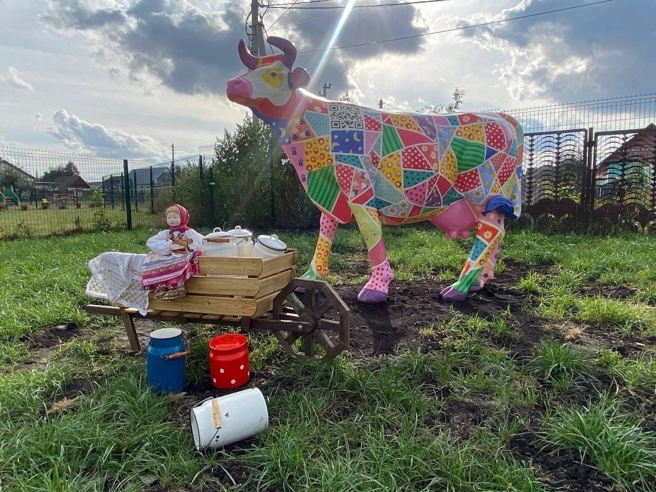 В Курской области «поселилась» третья разноцветная корова | 21.04.2023 |  Курск - БезФормата